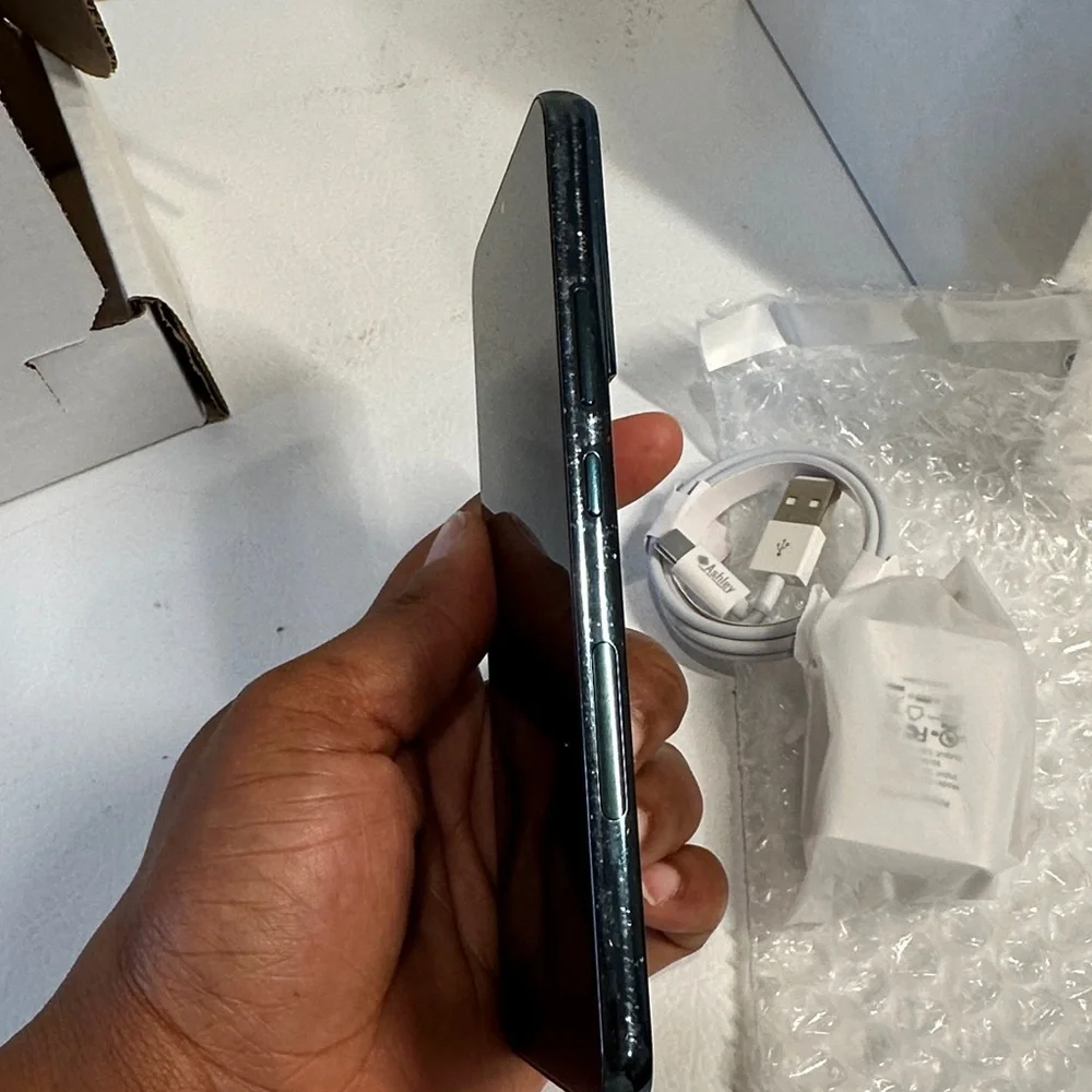 Black Smartphone S22 plus 256gb unlocked